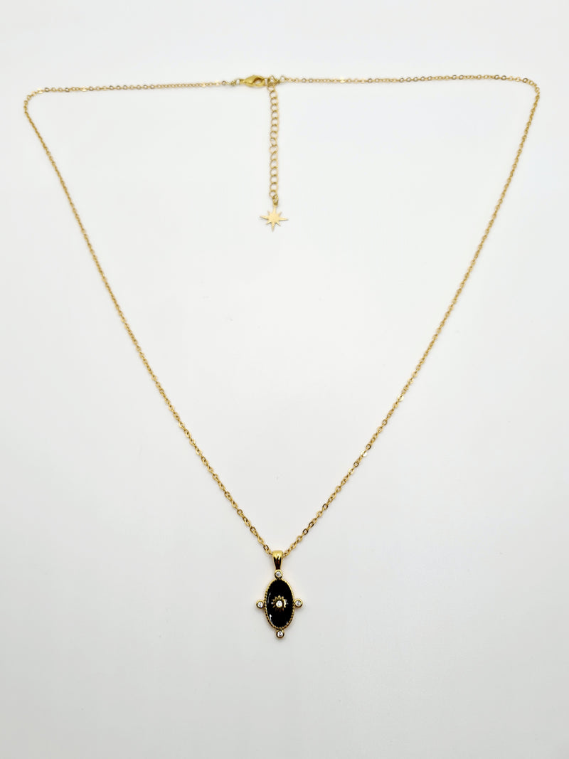 Collier Sarah